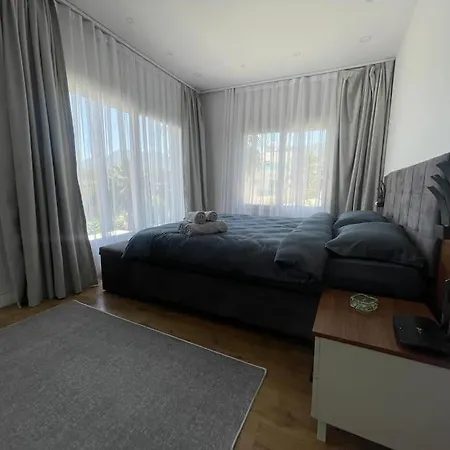 Villa Lueks Tripleks Karaoglanoglu Cirénia
