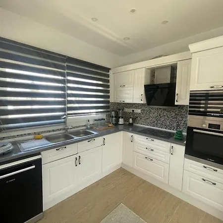 Villa Lueks Tripleks Karaoglanoglu Kyrenia (Northern Cyprus)
