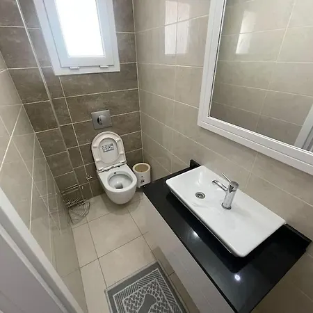 Lueks Tripleks Karaoglanoglu * Kyrenia (Northern Cyprus)
